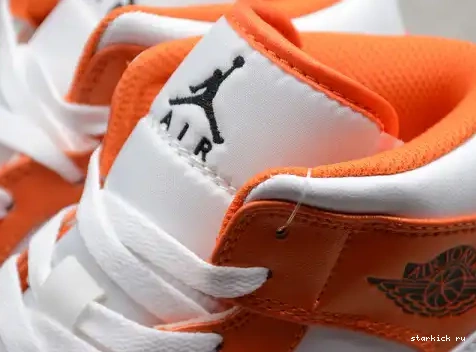 Jordan DM3531-800 Orange 1 Mid DM3531-800 Metallic 0515